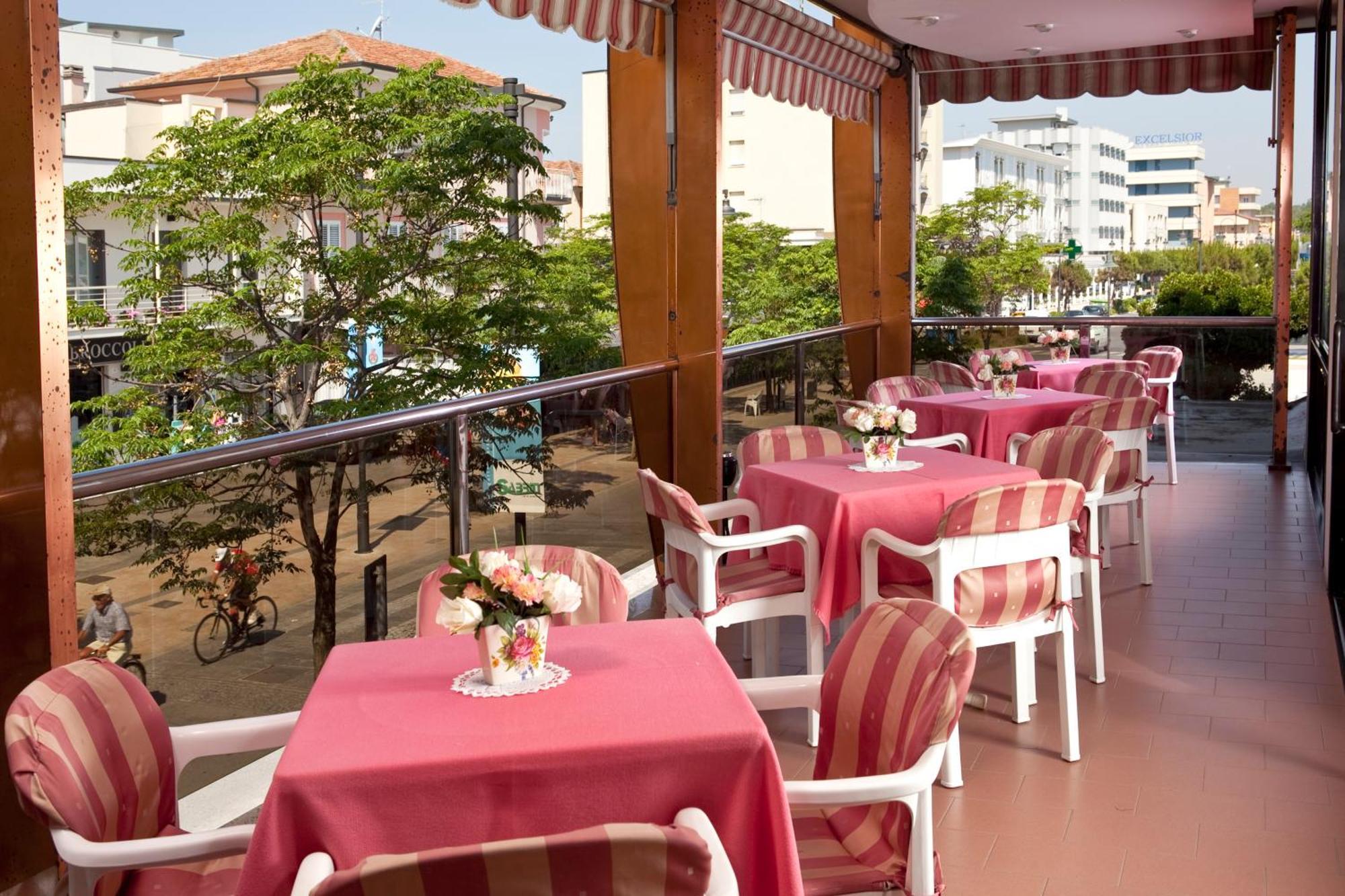 Hotel Royal-Spiaggia 가테오 아 마레 외부 사진